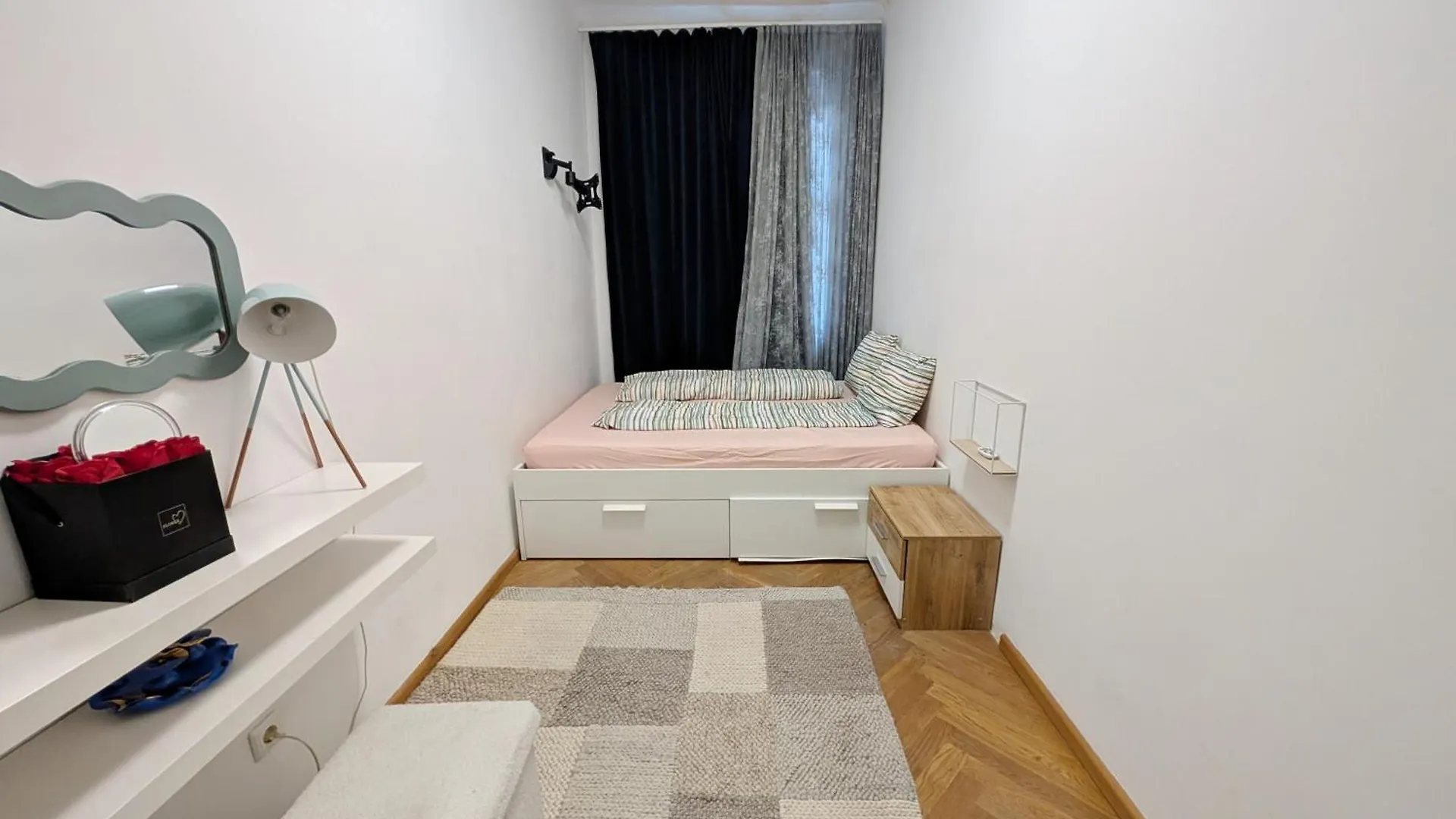 Lovely 2Br Apartment In Praterstern Area Vienna